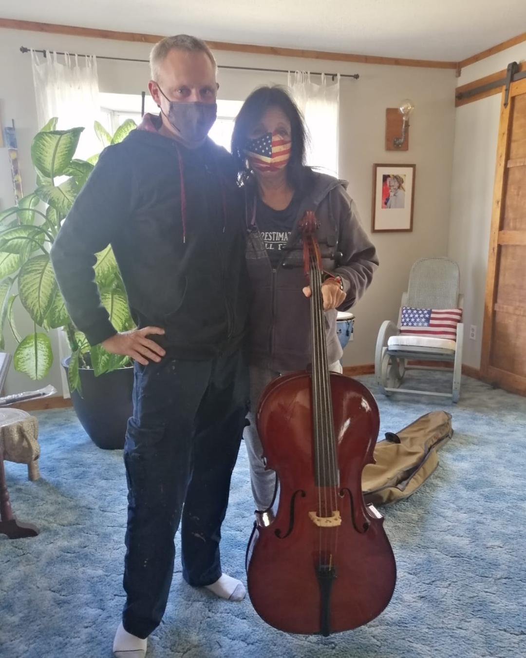 Read more about the article The Christmas Cello ~ Katrina Curtiss 12/24/2020